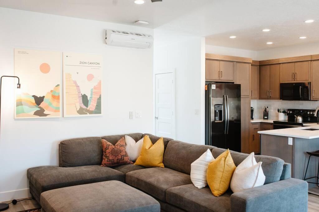 Zen Trail Retreat - New 5 Bedroom Luxury Condo 圣乔治 外观 照片